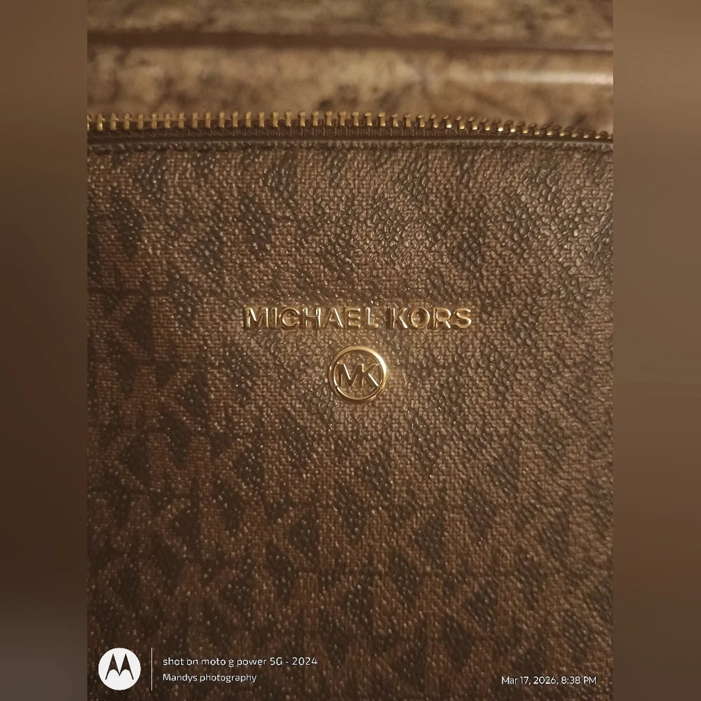 Michael Kors Medium Logo Convertible Crossbody Bag Authentic With Tags Euc - Picture 13 of 15